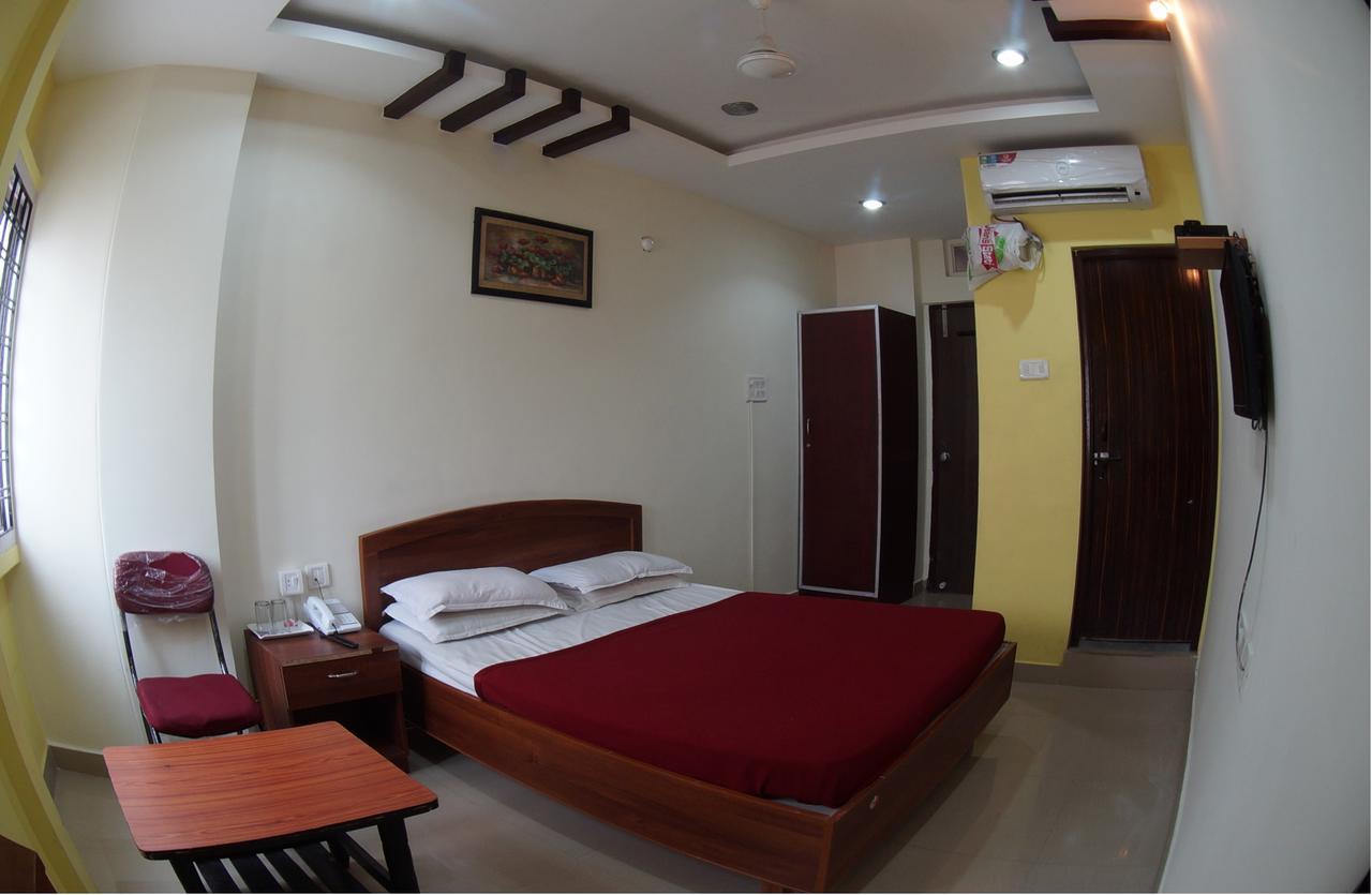 Oyo Flagship 74392 Hotel Mahesh Residency Hyderabad Exterior foto